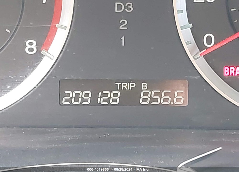 2009 HONDA ACCORD 2.4 LX VIN: 1HGCP26319A078852