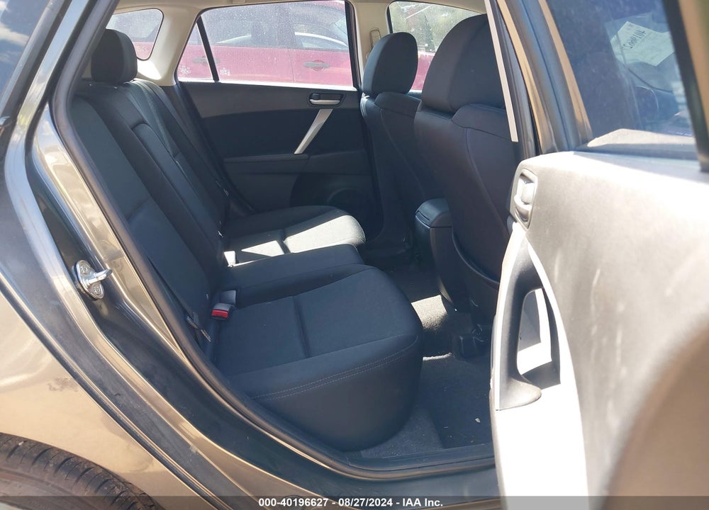 2011 MAZDA 3 S SPORT VIN: JM1BL1K57B1417076