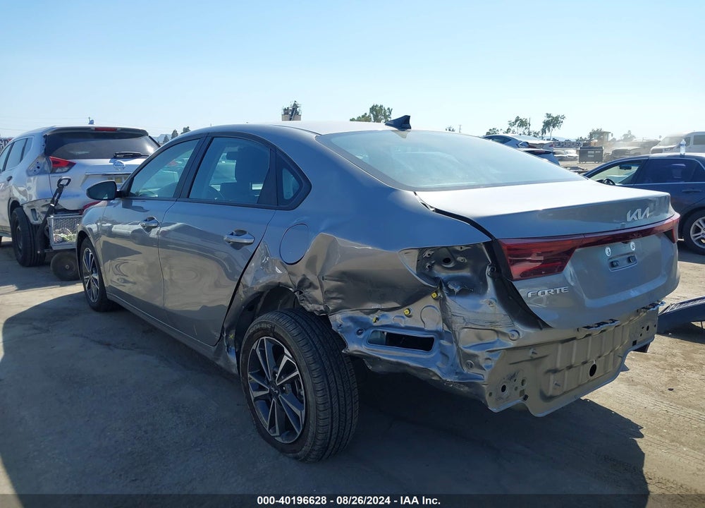 2023 KIA FORTE LXS VIN: 3KPF24AD2PE604213