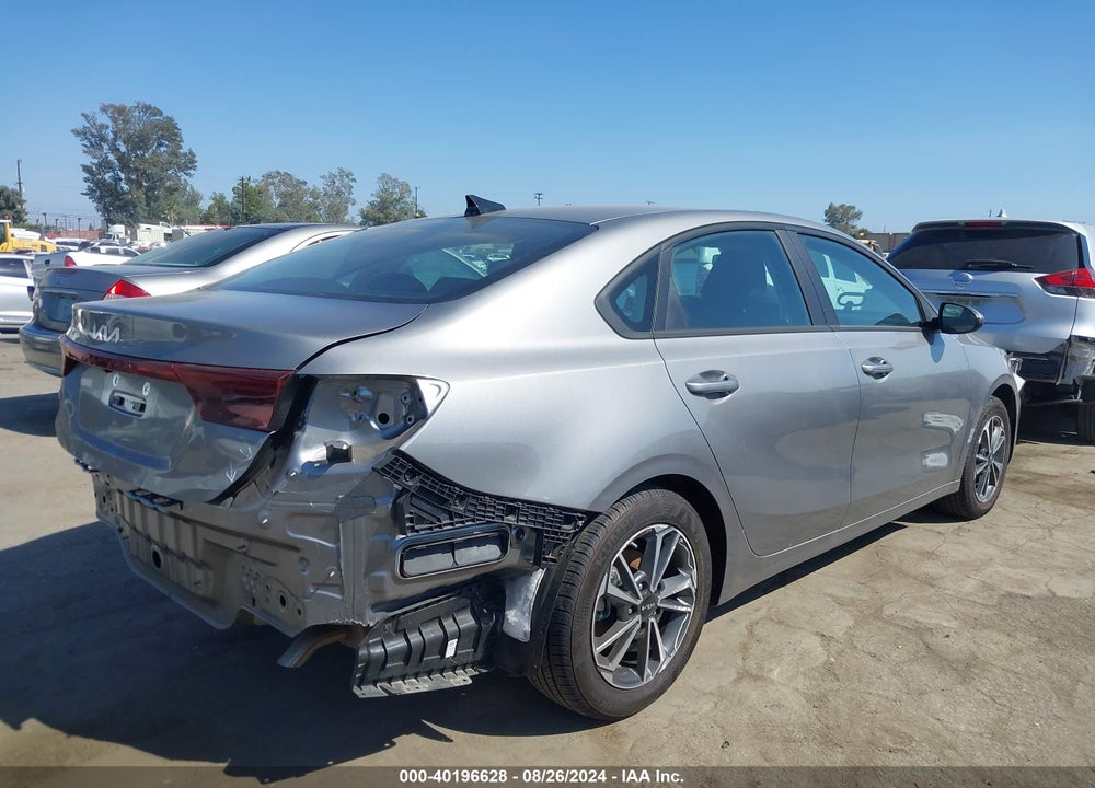 2023 KIA FORTE LXS VIN: 3KPF24AD2PE604213