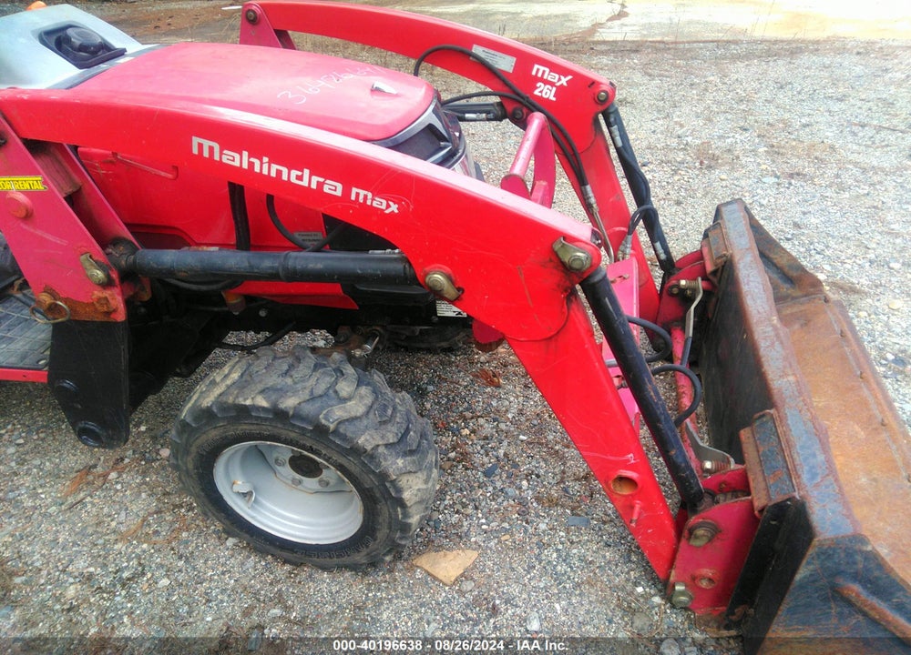 2017 MAHINDRA MAX 26 XL VIN: 26MG161072619