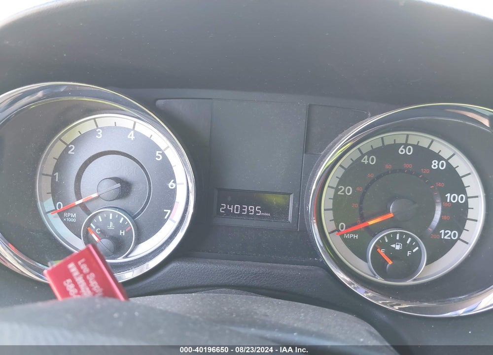 2011 DODGE GRAND CARAVAN EXPRESS VIN: 2D4RN4DG1BR737940