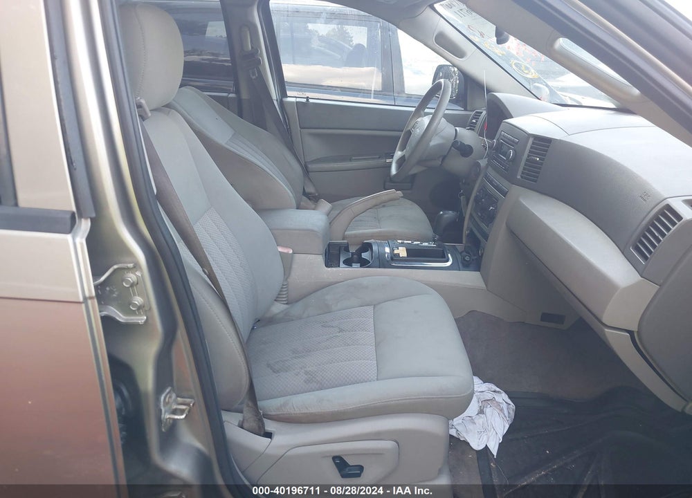 2006 JEEP GRAND CHEROKEE LAREDO VIN: 1J4HR48N76C240289
