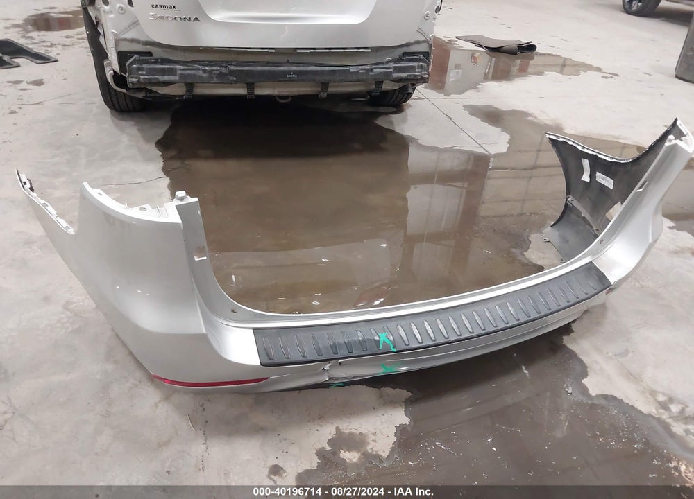 2016 KIA SEDONA L VIN: KNDMA5C16G6150329