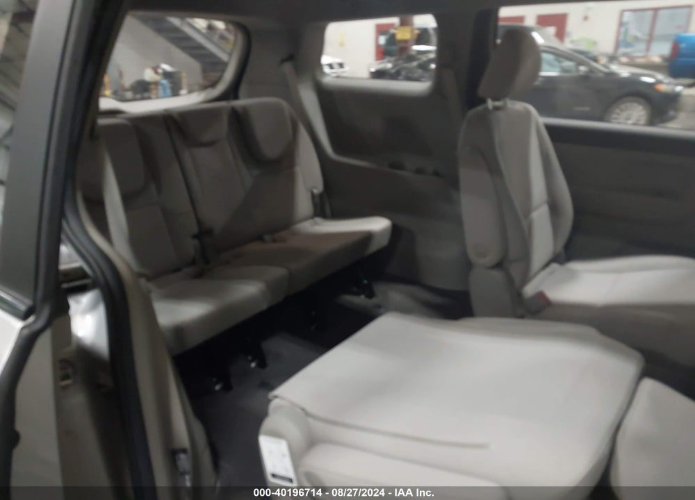 2016 KIA SEDONA L VIN: KNDMA5C16G6150329