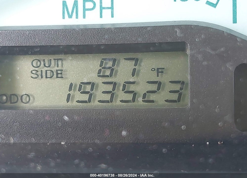 2004 TOYOTA COROLLA LE VIN: 2T1BR38E14C173909