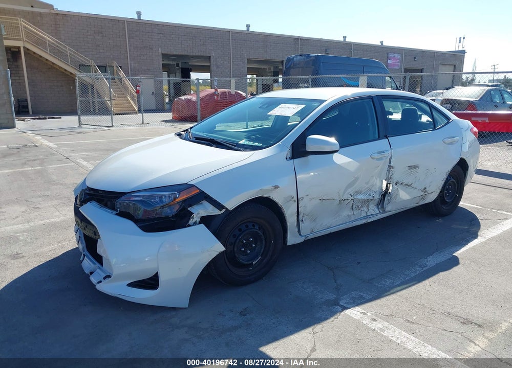 2018 TOYOTA COROLLA LE VIN: 5YFBURHE9JP748027