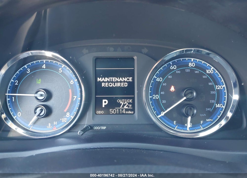 2018 TOYOTA COROLLA LE VIN: 5YFBURHE9JP748027