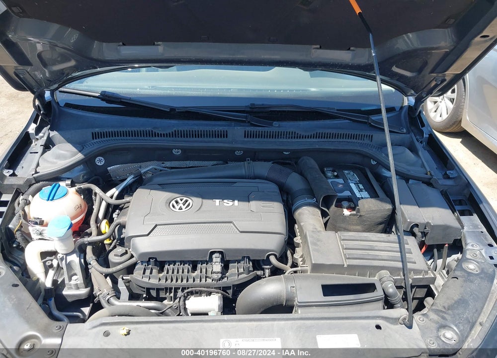 2014 VOLKSWAGEN JETTA 1.8T SE VIN: 3VWD17AJ0EM419188