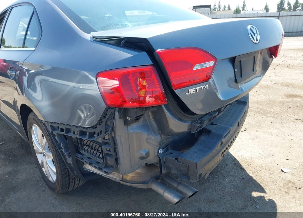 2014 VOLKSWAGEN JETTA 1.8T SE VIN: 3VWD17AJ0EM419188