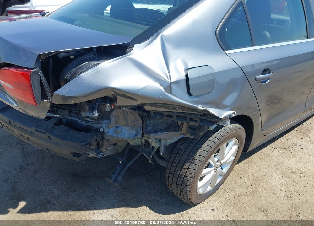 2014 VOLKSWAGEN JETTA 1.8T SE VIN: 3VWD17AJ0EM419188