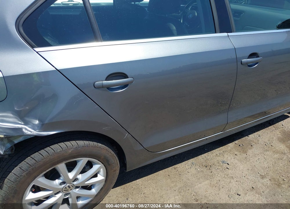 2014 VOLKSWAGEN JETTA 1.8T SE VIN: 3VWD17AJ0EM419188