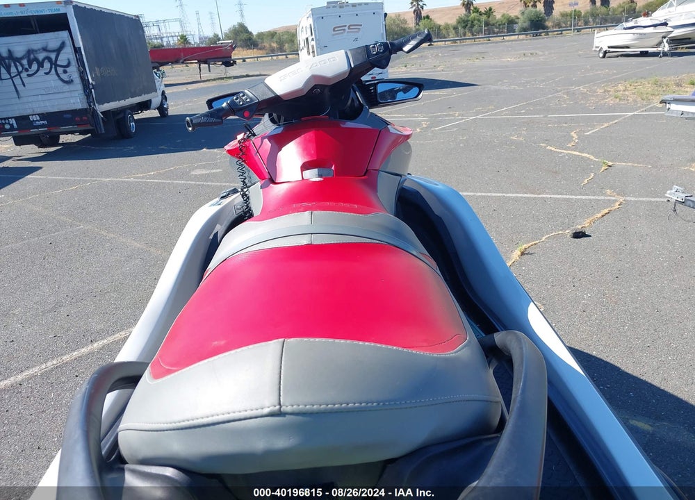 2010 SEADOO --- VIN: 00000YDV01066A010