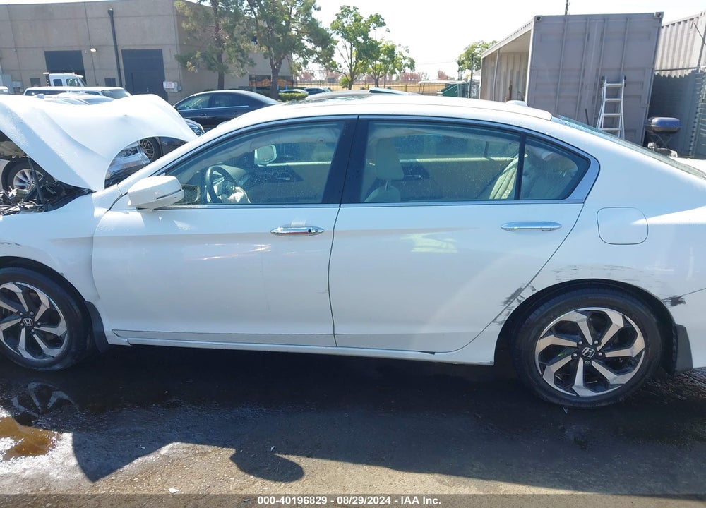 2016 HONDA ACCORD VIN: 1HGCR3F82GA010097