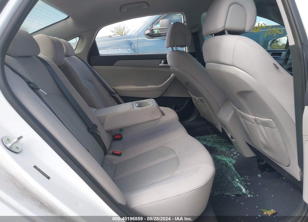 2016 HYUNDAI SONATA SE VIN: 5NPE24AF4GH306352