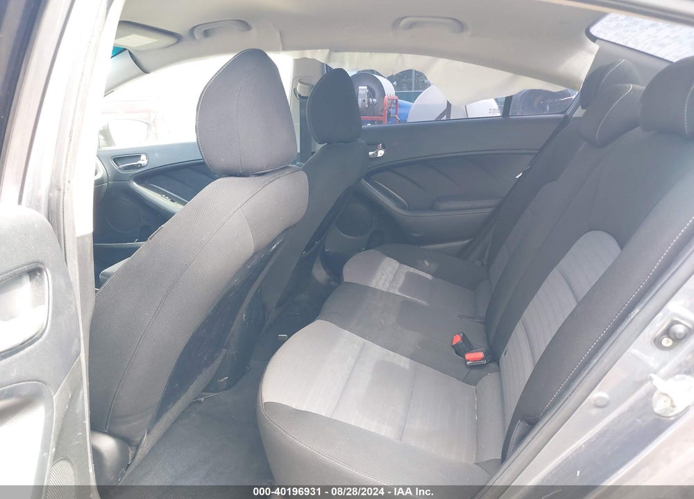 2018 KIA FORTE S VIN: 3KPFL4A79JE241942