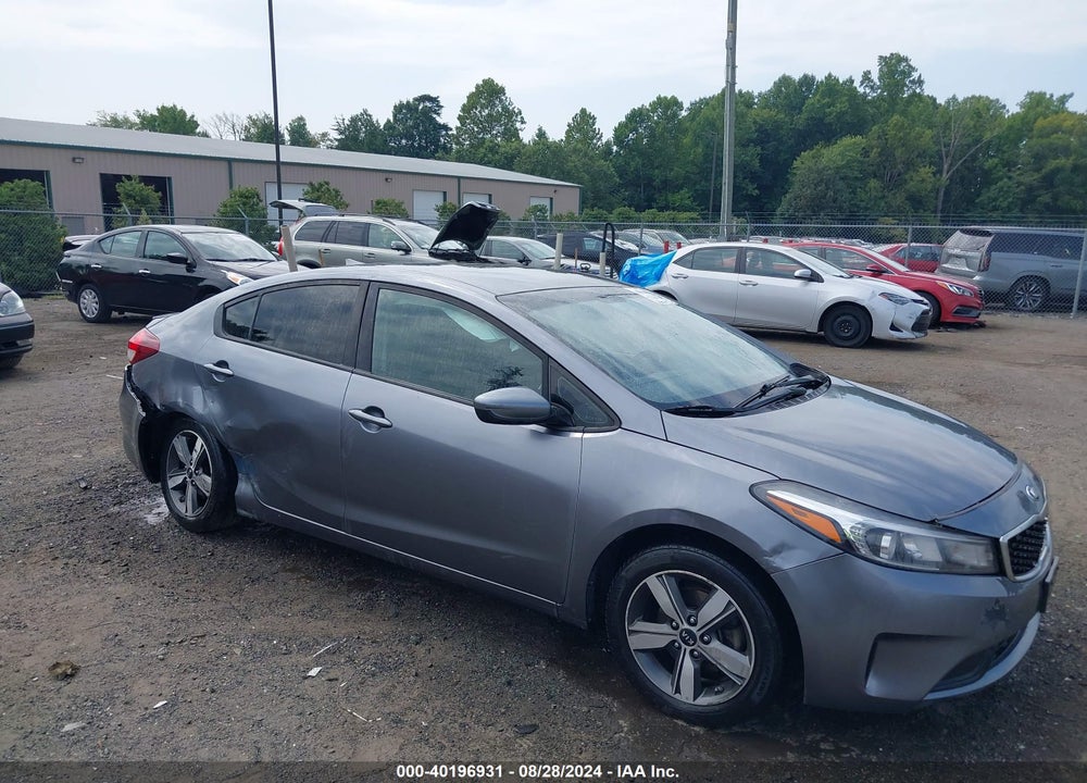 2018 KIA FORTE S VIN: 3KPFL4A79JE241942
