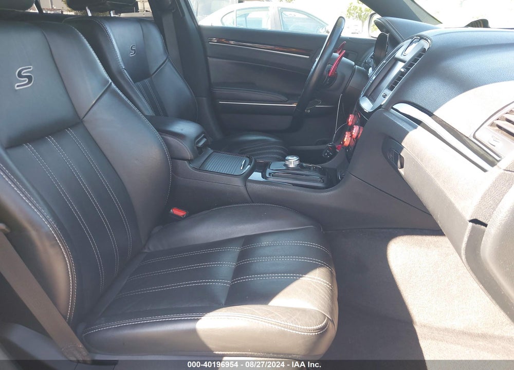 2018 CHRYSLER 300 300S VIN: 2C3CCABG7JH261390
