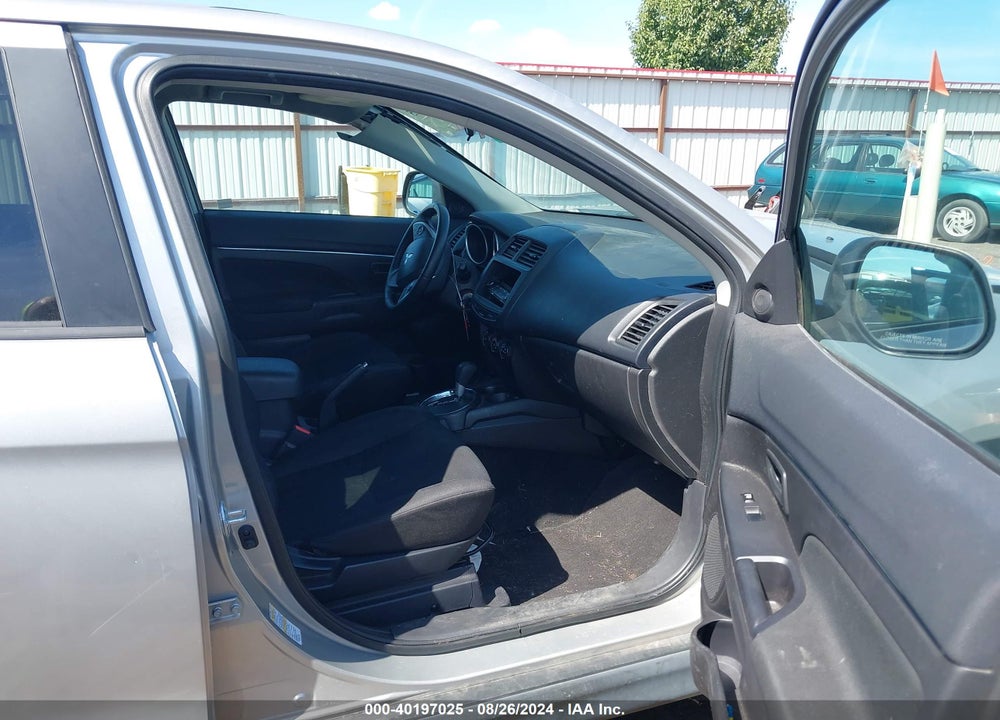 2015 MITSUBISHI OUTLANDER SPORT ES VIN: 4A4AR3AUXFE046680