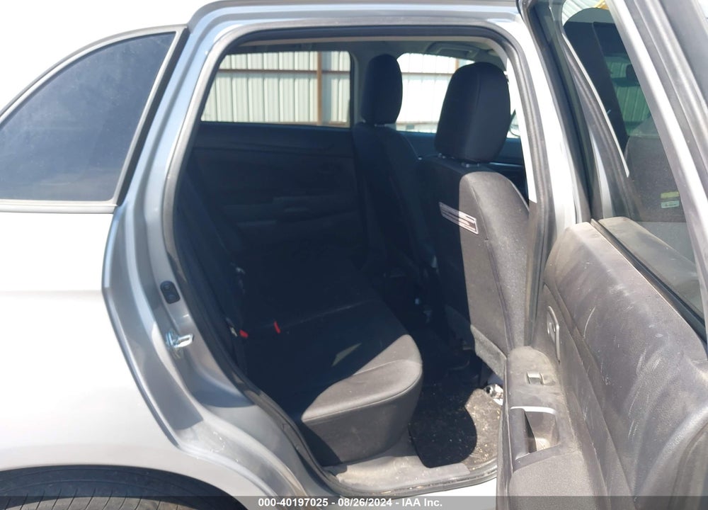 2015 MITSUBISHI OUTLANDER SPORT ES VIN: 4A4AR3AUXFE046680