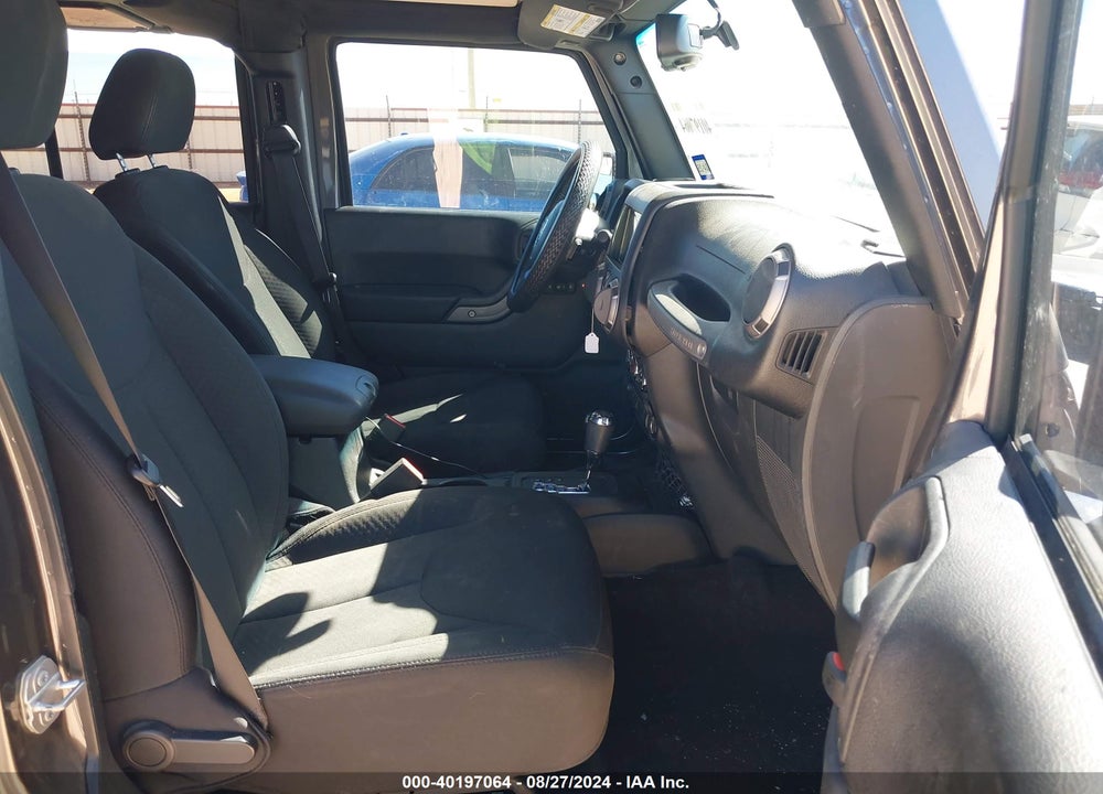 2017 JEEP WRANGLER UNLIMITED SPORT 4X4 VIN: 1C4BJWDG6HL632222