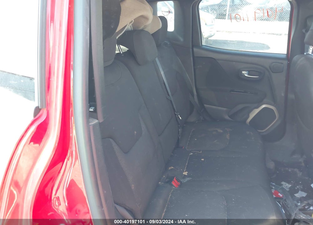 2015 JEEP RENEGADE VIN: ZACCJBBT0FPB94058