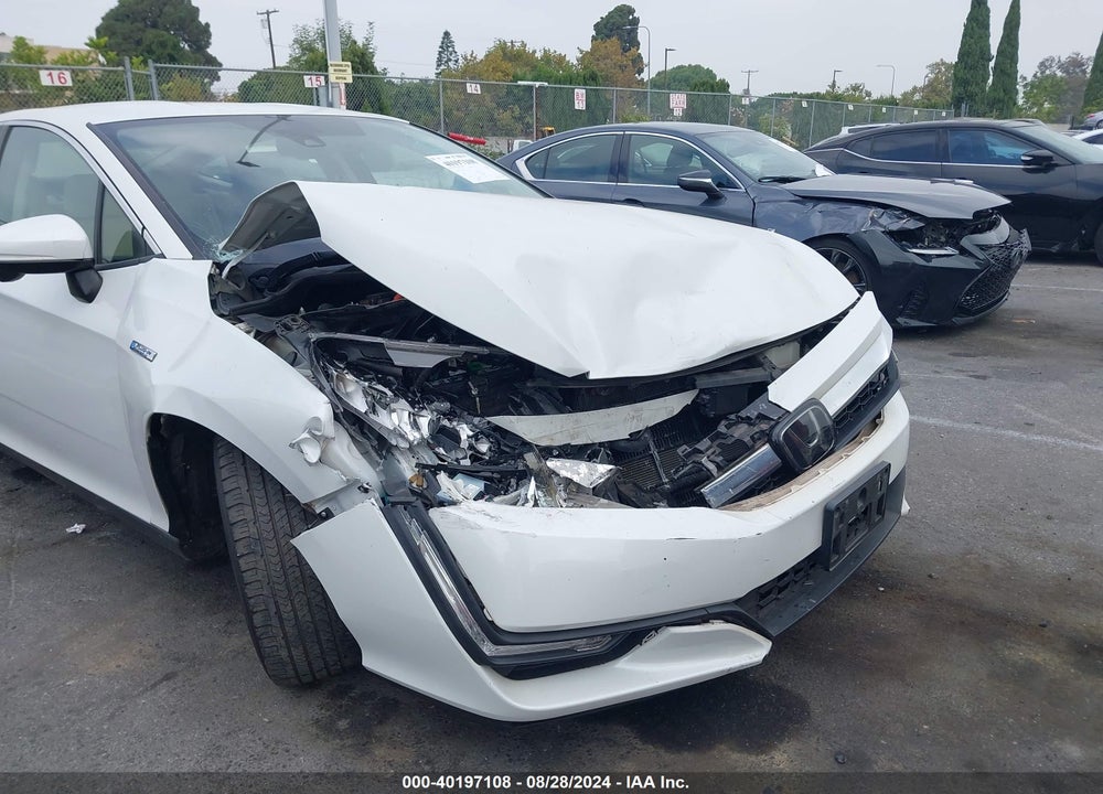 2018 HONDA CLARITY PLUG-IN HYBRID TOURING VIN: JHMZC5F34JC010137