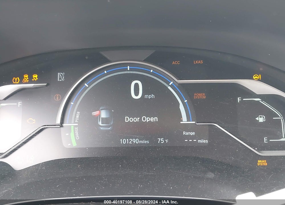 2018 HONDA CLARITY PLUG-IN HYBRID TOURING VIN: JHMZC5F34JC010137