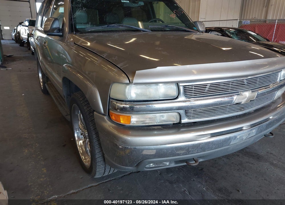2002 CHEVROLET TAHOE LT VIN: 1GNEK13Z92J275452