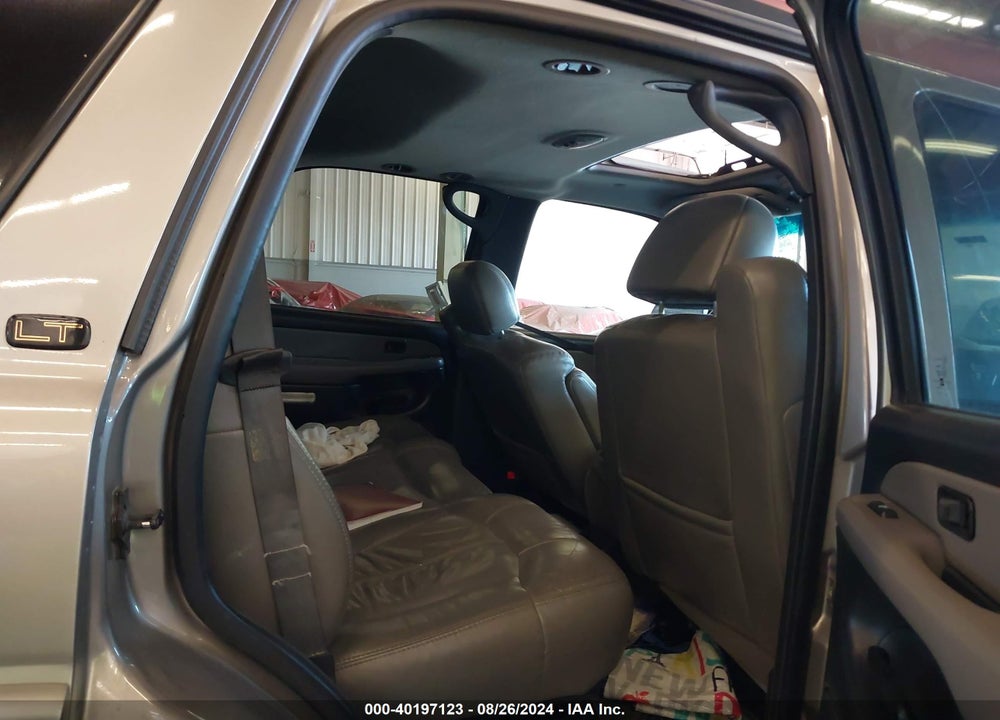 2002 CHEVROLET TAHOE LT VIN: 1GNEK13Z92J275452