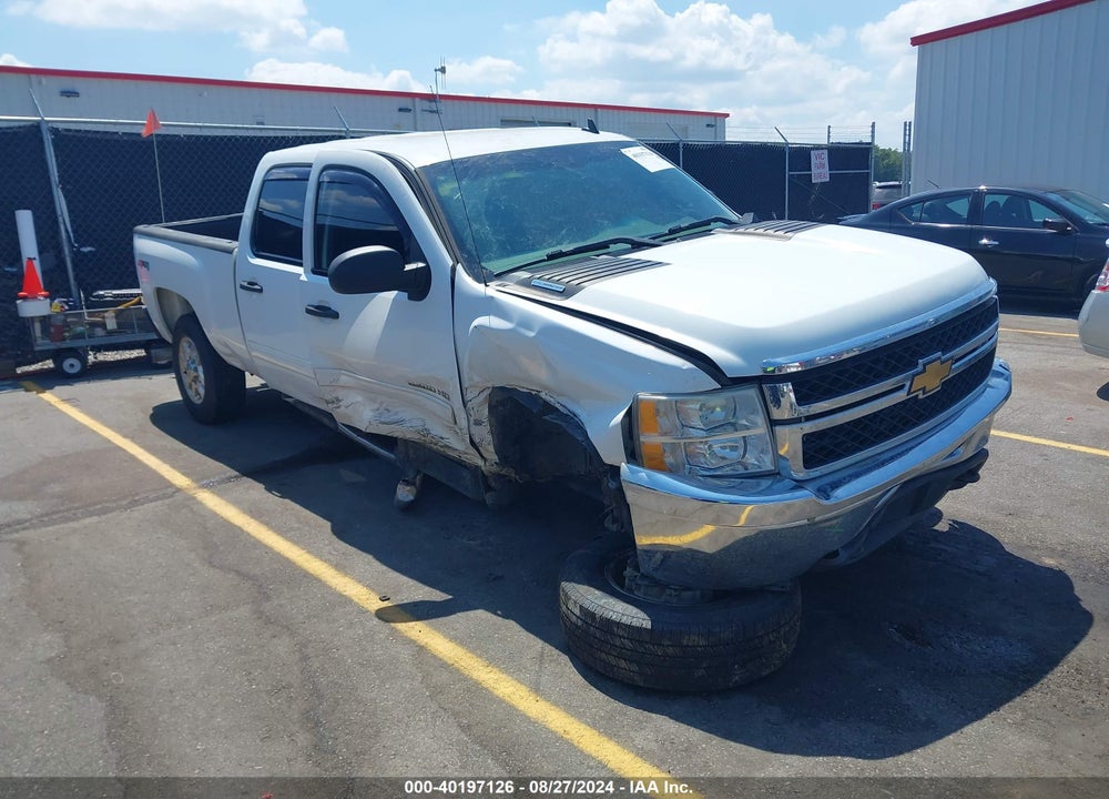 2013 CHEVROLET SILVERADO 2500HD LT VIN: 1GC1KXE88DF120007