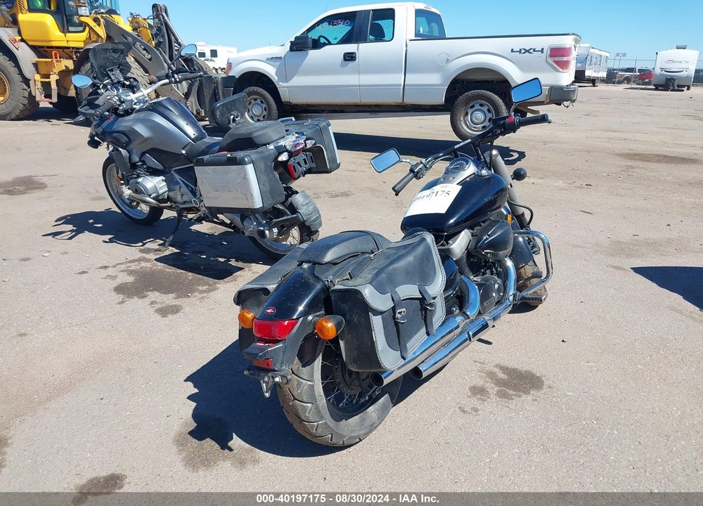 2011 HONDA VT750 C2B VIN: JH2RC5370BK101025