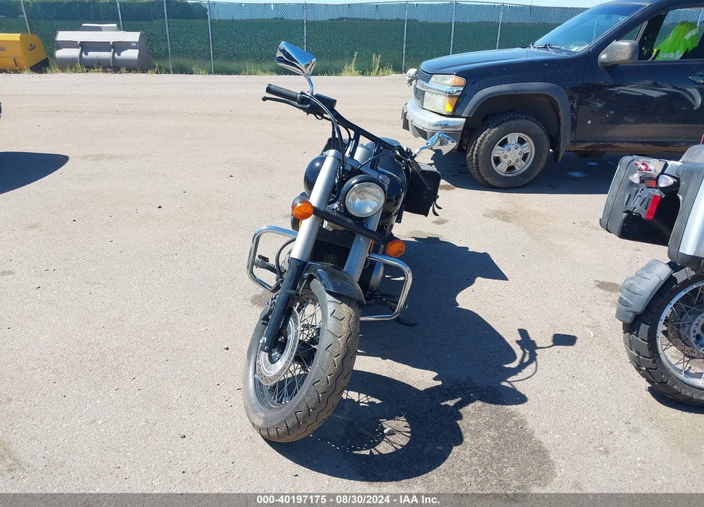 2011 HONDA VT750 C2B VIN: JH2RC5370BK101025