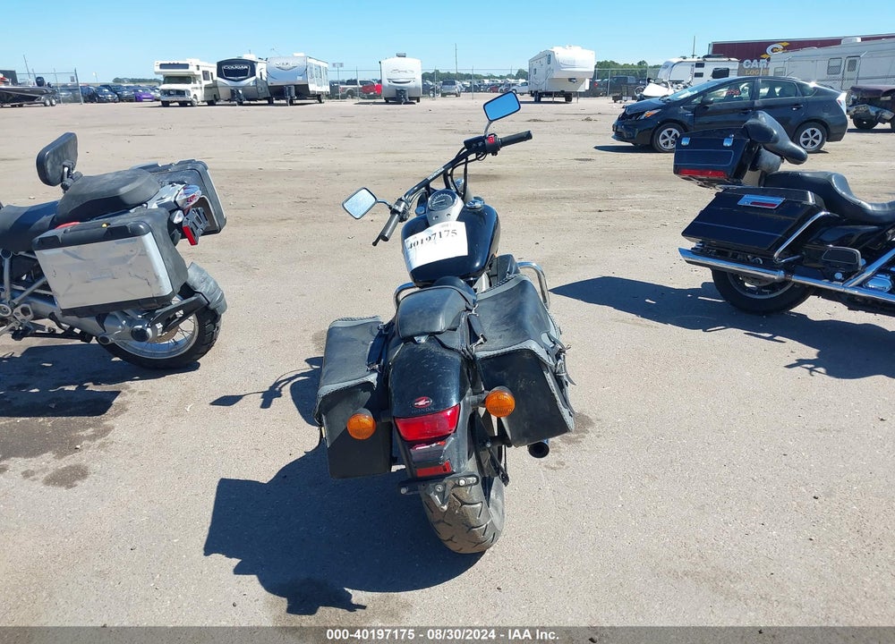 2011 HONDA VT750 C2B VIN: JH2RC5370BK101025