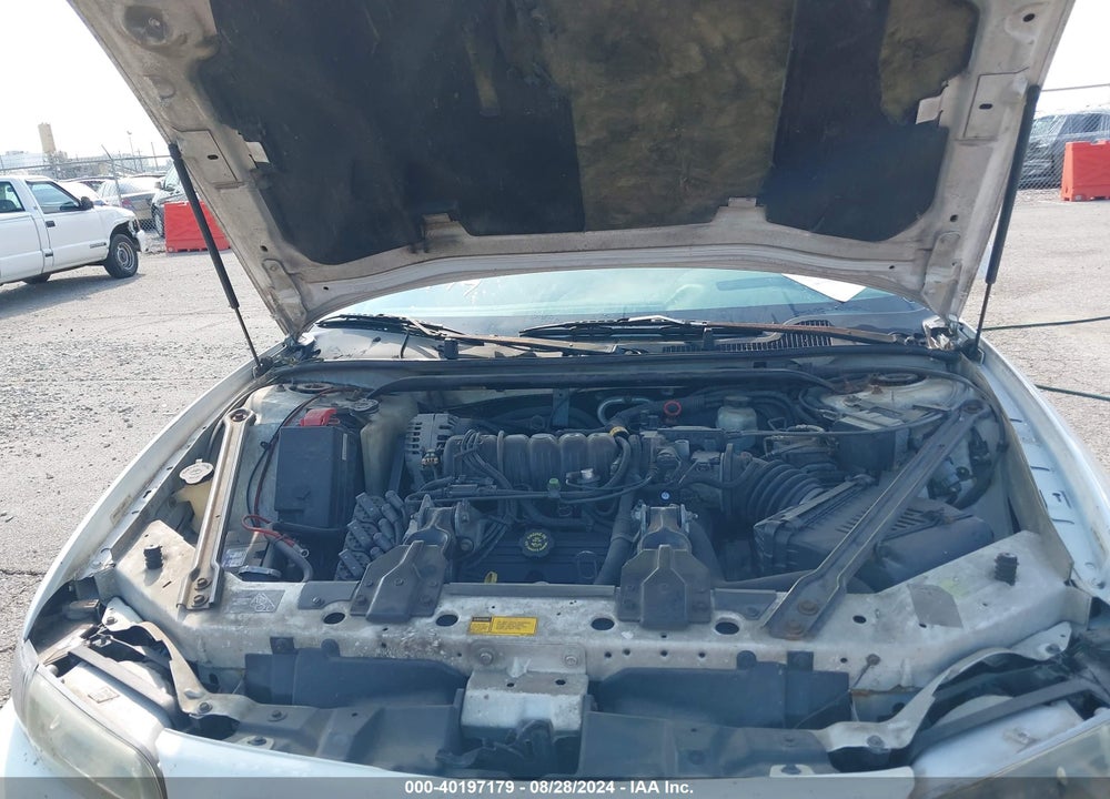 2000 PONTIAC GRAND PRIX GT VIN: 1G2WP52K1YF181057