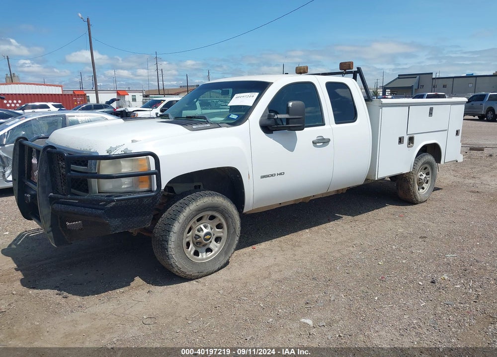 2011 CHEVROLET SILVERADO 3500HD WORK TRUCK VIN: 1GC5KZCG7BZ244448