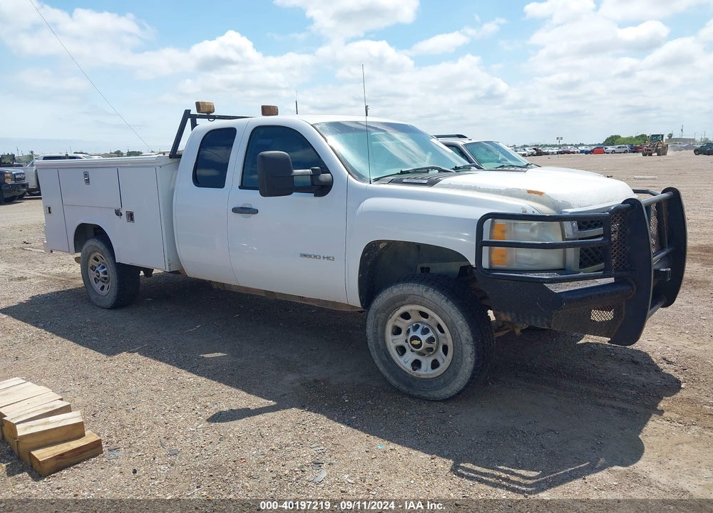 2011 CHEVROLET SILVERADO 3500HD WORK TRUCK VIN: 1GC5KZCG7BZ244448