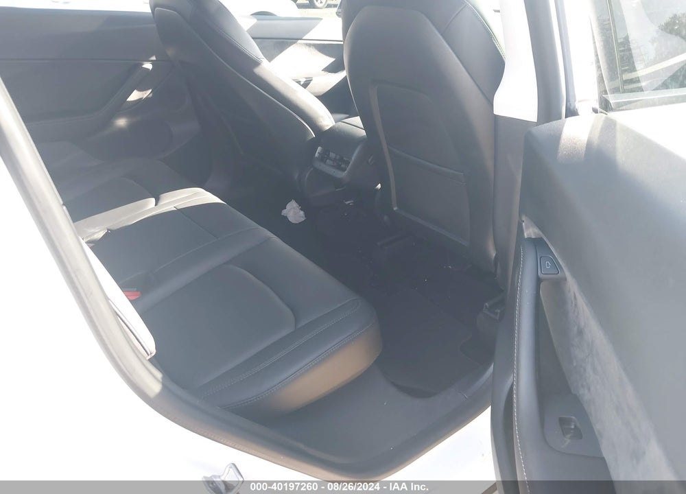 2021 TESLA MODEL Y STANDARD RANGE REAR-WHEEL DRIVE VIN: 5YJYGDED3MF132775