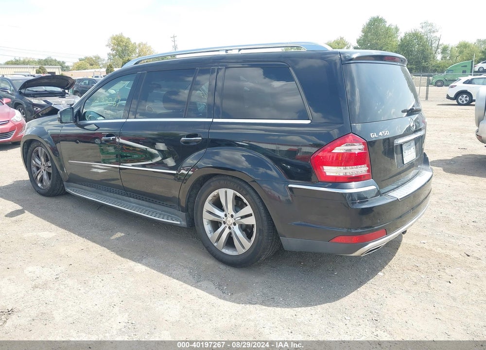 2011 MERCEDES-BENZ GL 450 4MATIC VIN: 4JGBF7BE9BA724190