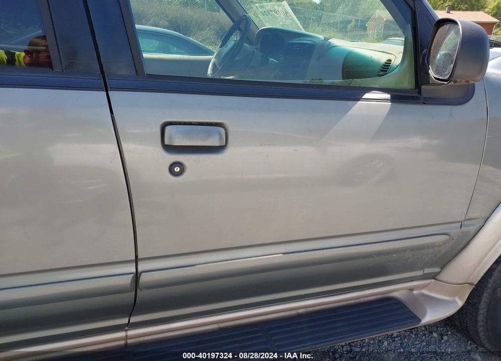 2000 FORD EXPLORER EDDIE BAUER VIN: 1FMDU74E2YUB60370