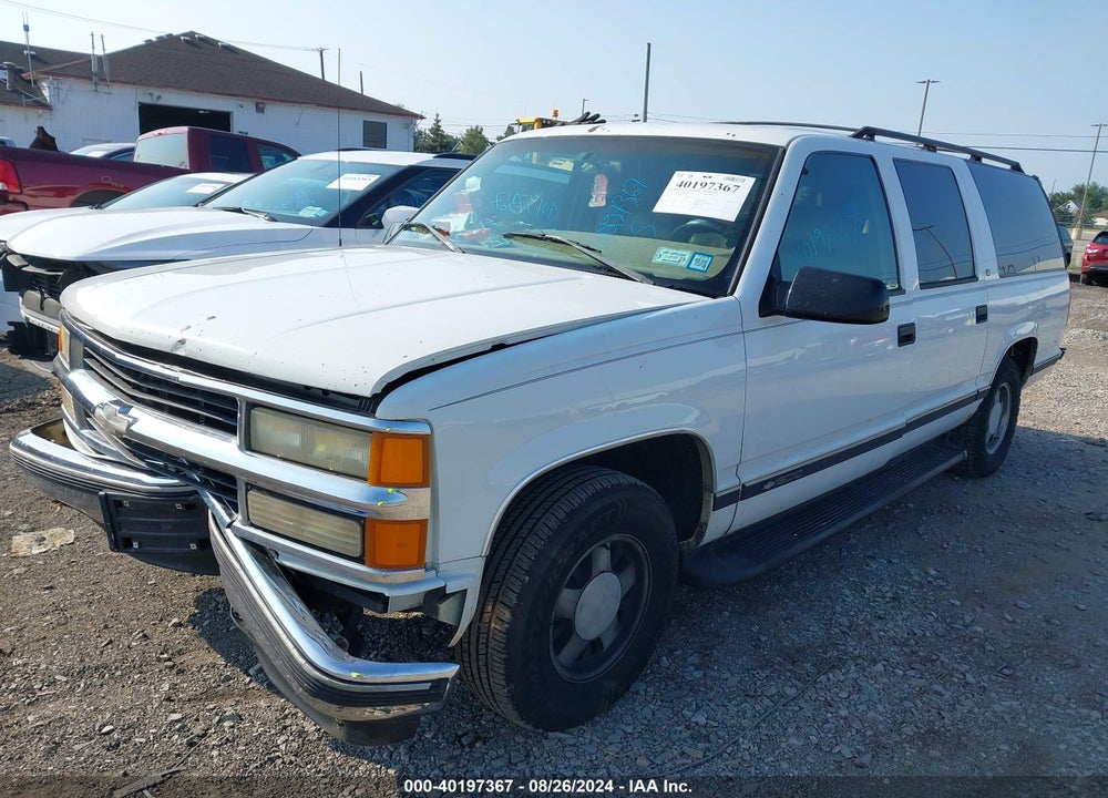 1998 CHEVROLET SUBURBAN 1500 VIN: 3GNEC16R8WG133206