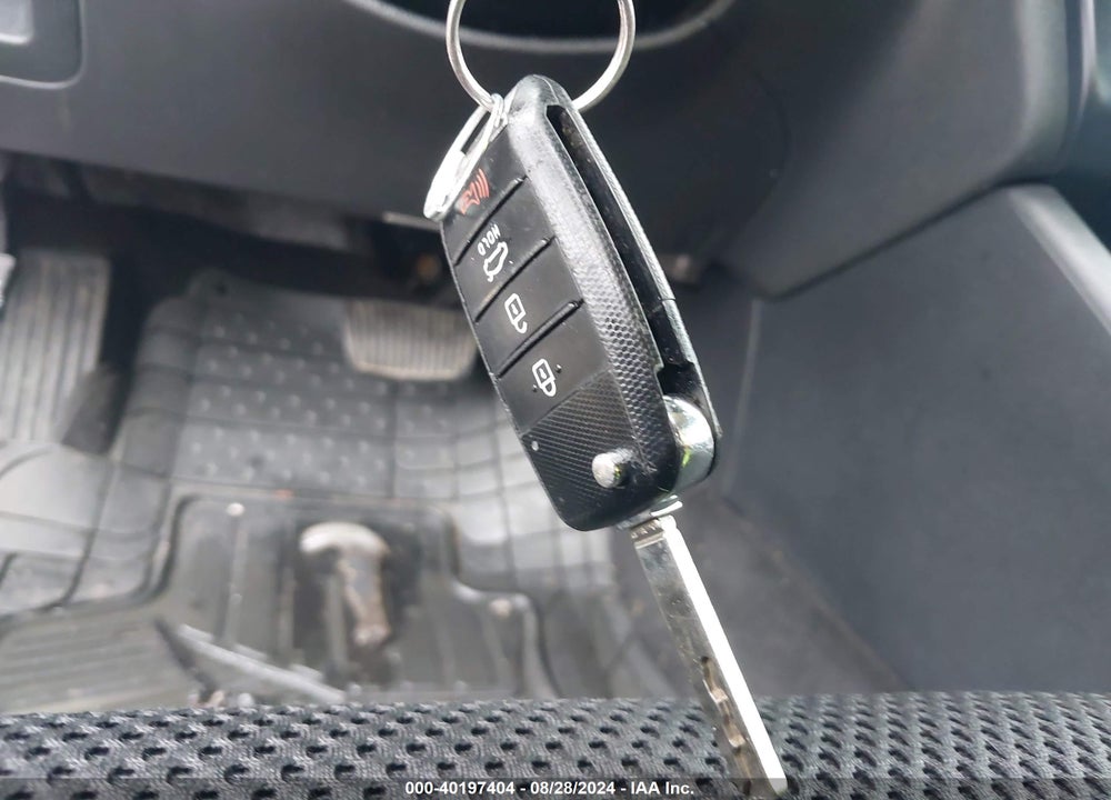 2019 KIA OPTIMA LX VIN: 5XXGT4L36KG294265