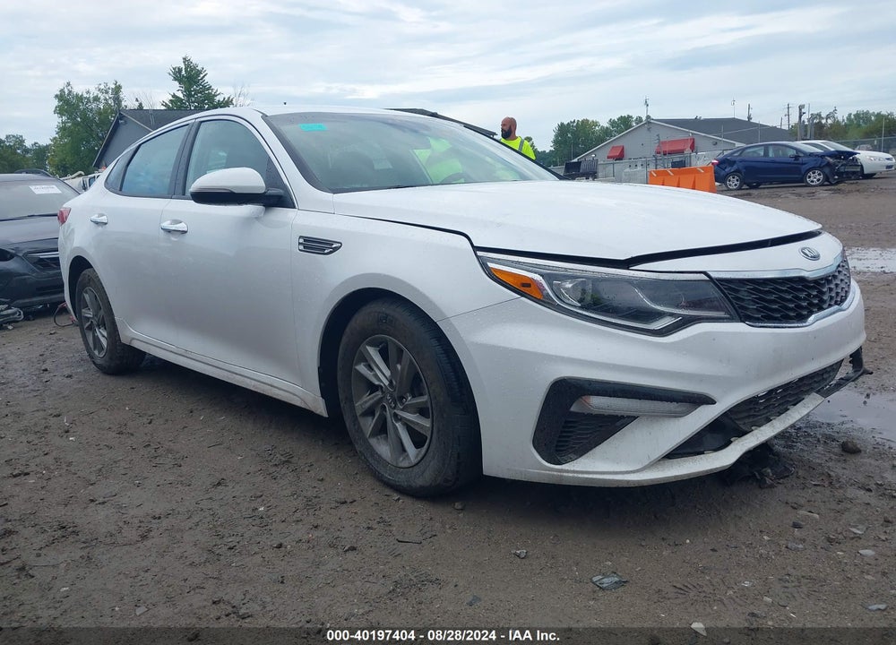 2019 KIA OPTIMA LX VIN: 5XXGT4L36KG294265