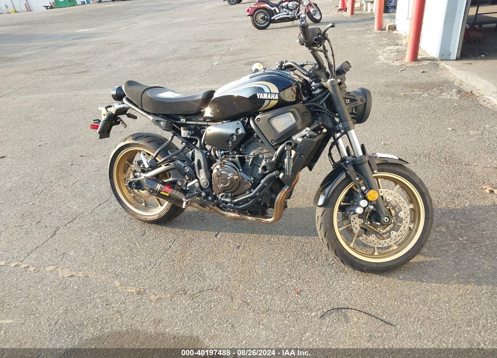 2022 YAMAHA MTM690 VIN: JYARM42Y1NA000477