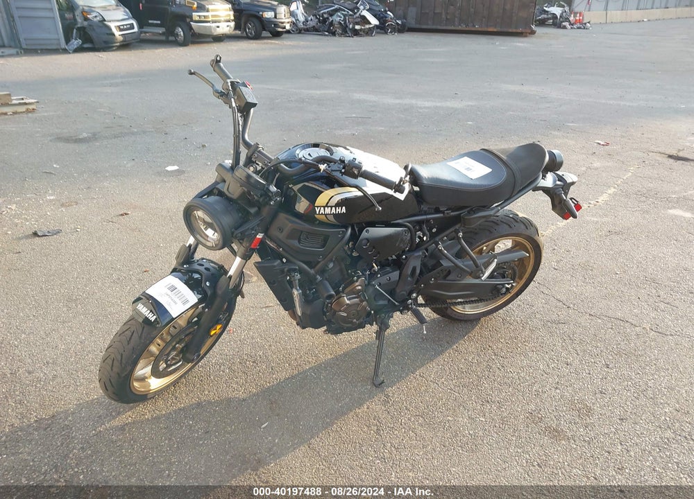2022 YAMAHA MTM690 VIN: JYARM42Y1NA000477