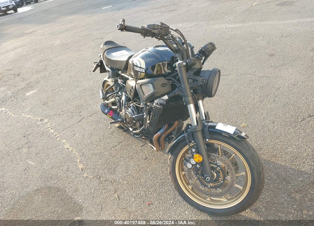 2022 YAMAHA MTM690 VIN: JYARM42Y1NA000477