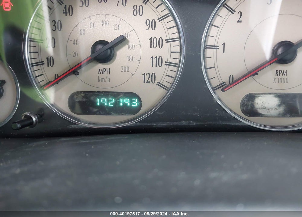 2004 CHRYSLER TOWN & COUNTRY LIMITED VIN: 2C8GP64L14R577065