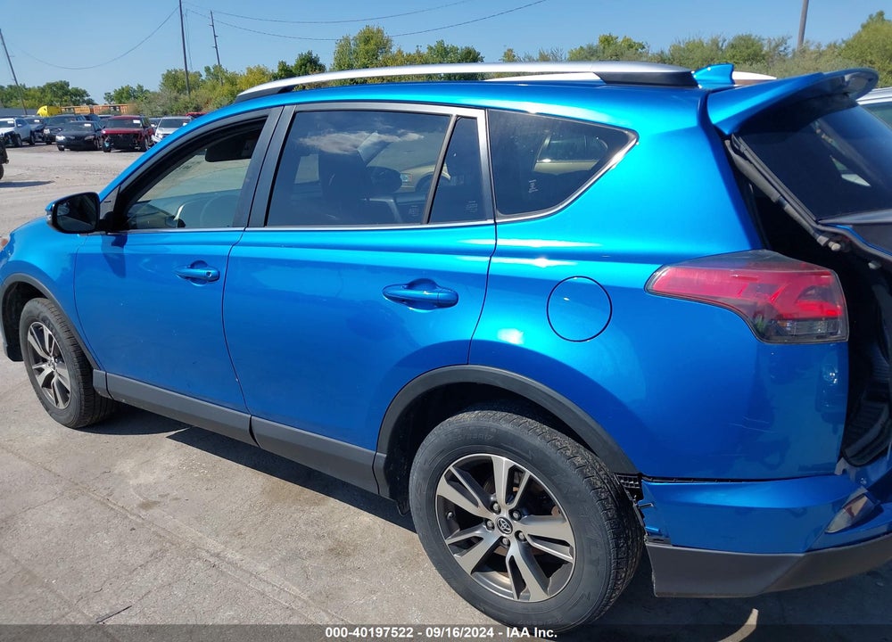 2016 TOYOTA RAV4 XLE VIN: JTMRFREV8GJ056450