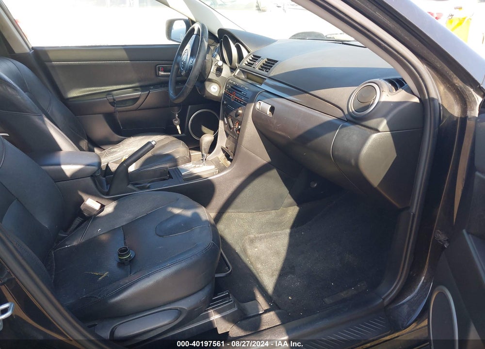 2004 MAZDA 3 S VIN: JM1BK343441133529