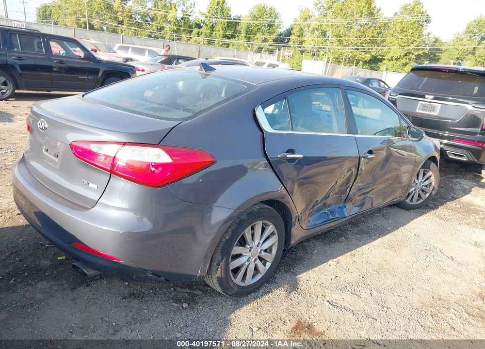 2015 KIA FORTE EX VIN: KNAFX4A8XF5352061